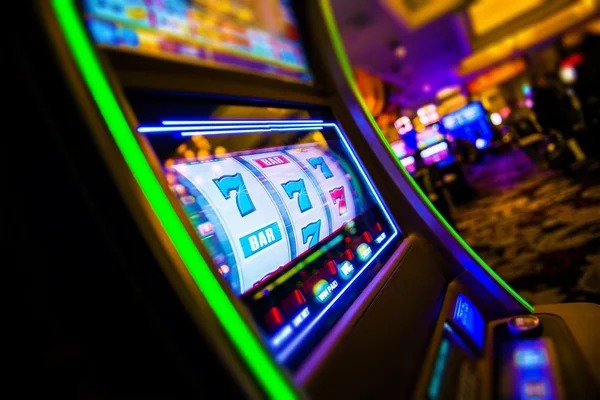 magnum88 sportsbook and live casino interface on mobile